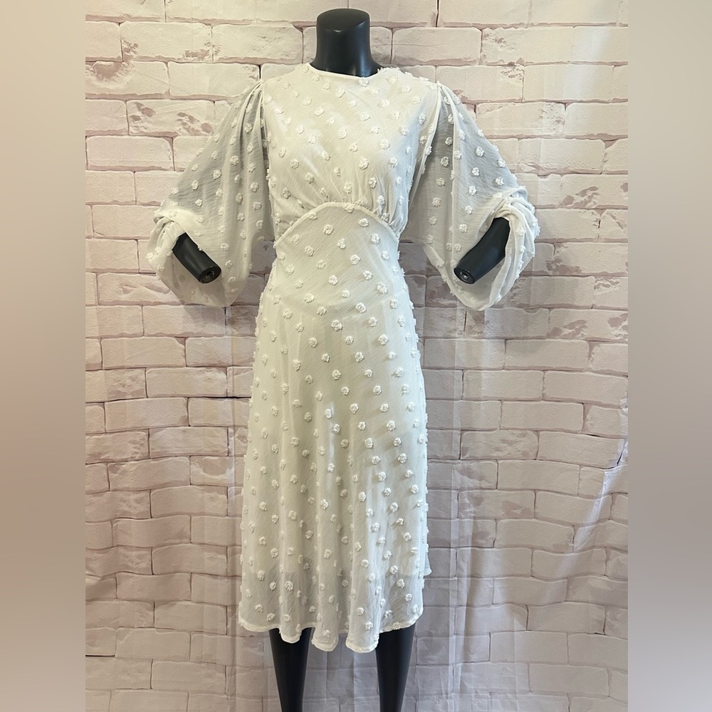 Chicwish White Textured Long Sleeve Dress